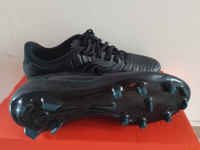 Nike Football Adults Tiempo Academy Firm Ground boots