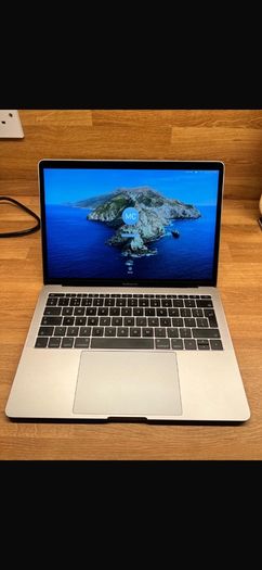 MacBook pro 2017 13" space grey