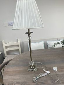 Table lamp