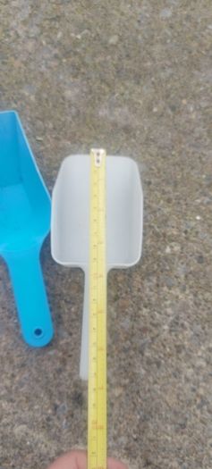 6 x scoops job lot,,used good condition, buyer collects or pays postage thank you, sold as is