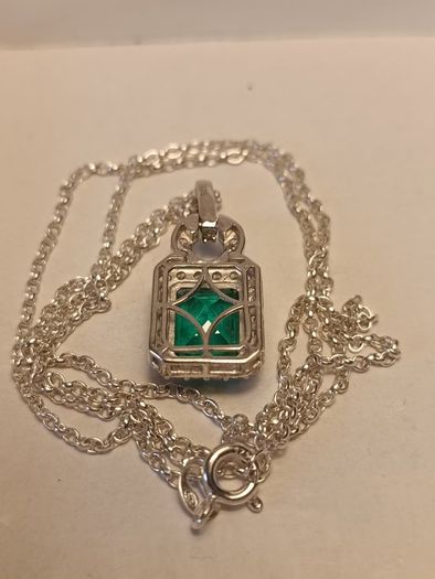Beautiful Emeraldine & Zircon Pendant in Rhodium Plated Sterling Silver