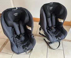 Axkid Minikid extended rear facing car seats x2