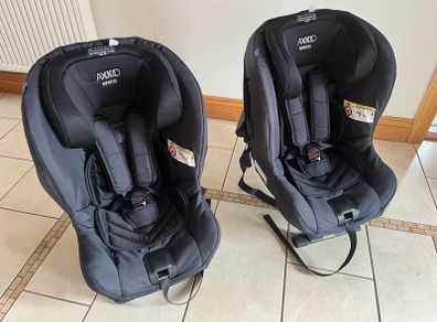 Axkid Minikid extended rear facing car seats x2