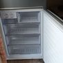 Fridge and freezer Image 3