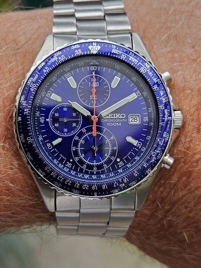 Watch Seiko Pilot Chronograph.
