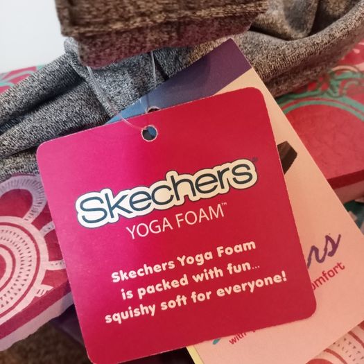 skechers