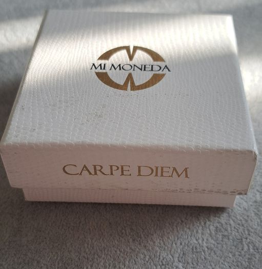 mi moneda necklace and bracelet