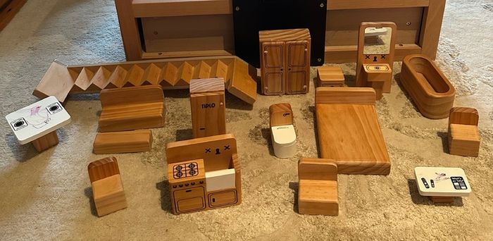 Large wooden with two floors - fully furnished