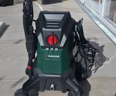 Parkside powerwasher plus accessories