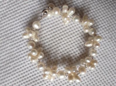Freshwater pearl bracelet