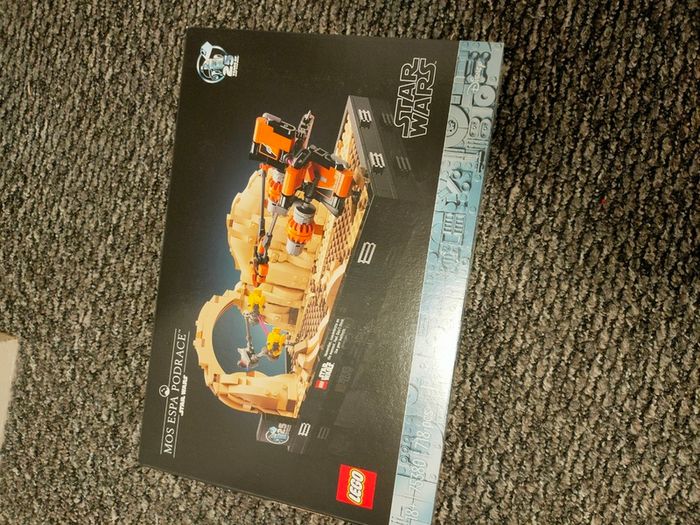 75380 Mos Espa Podrace
