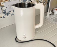electric kettle