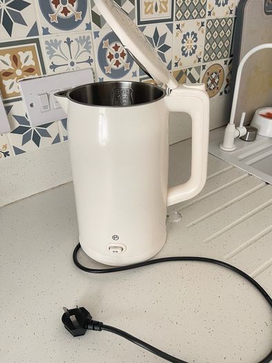 electric kettle