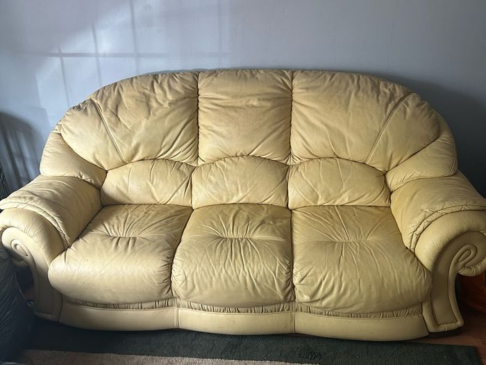 3 seater couch + 2x armchairs
