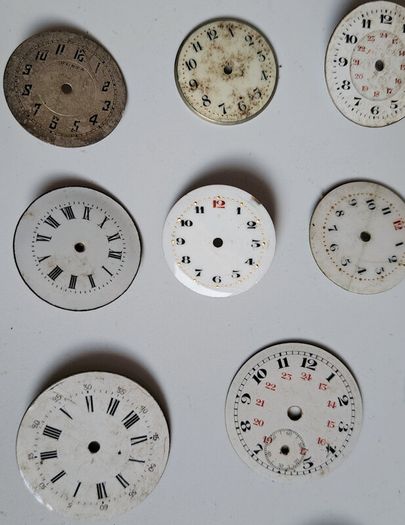 Selection of 32 Vintage Wrist & Fob Watch Dials