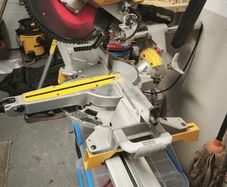 Dewalt dws727+ Stand