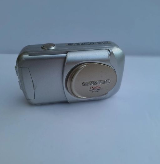 Olympus Camedia C-160 Digital Camera