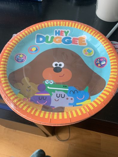 Hey duggee party bits