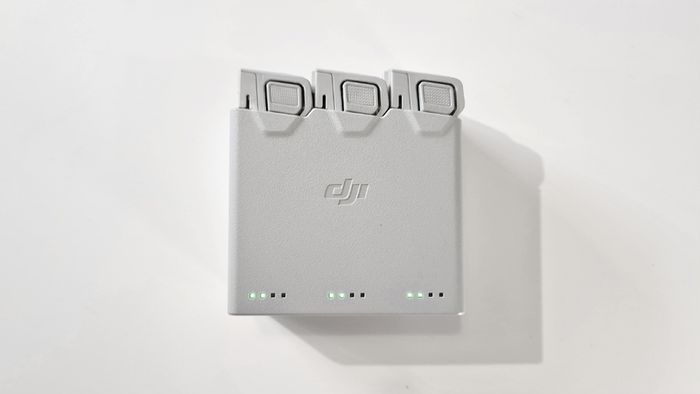 DJI Mini 3 Pro Drone + Fly More Combo