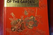 The Armchair Book of The Garden/ Dr. D. G. Hessayon/ 1986