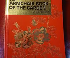 The Armchair Book of The Garden/ Dr. D. G. Hessayon/ 1986