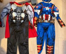 7-8 costumes Thor & Captain america