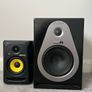 DJ STARTER KIT. Mixer, studio monitors & cables Image 3