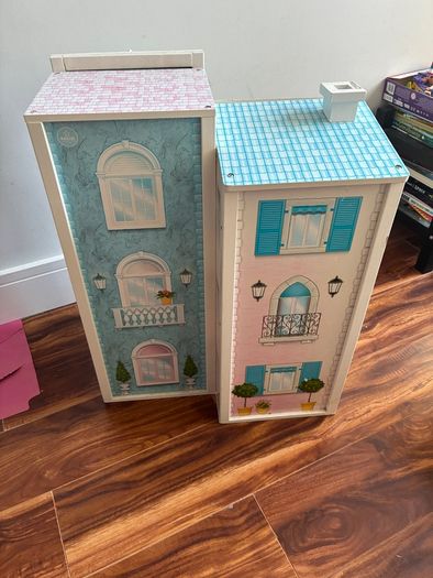Doll house