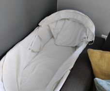 Shnuggle Classic Moses Basket