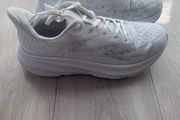 nike trainers