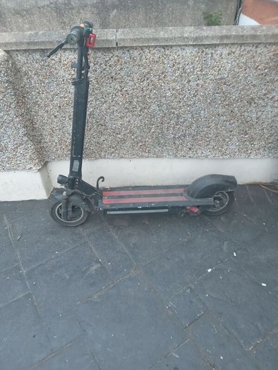 Electric scooters