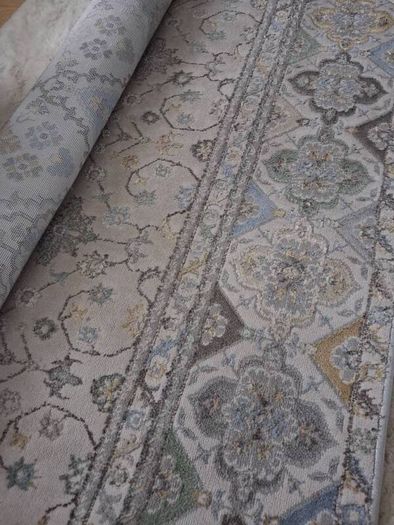 Polyester rug 120cm x 170cm