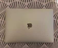 Apple MacBook Pro 13 inch (2017)