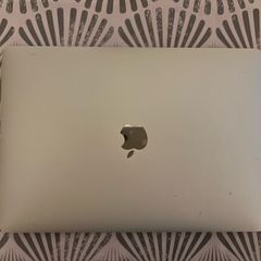Apple MacBook Pro 13 inch (2017)