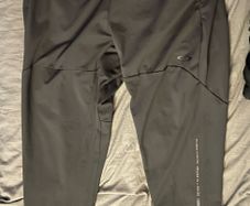 Oakley track training bottoms trouser size xxl