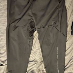 Oakley track training bottoms trouser size xxl