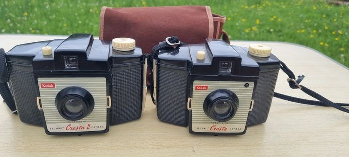 Two Kodak Brownie Cresta cameras