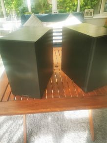 Bowers and Wilkins 685 S2 speakers
