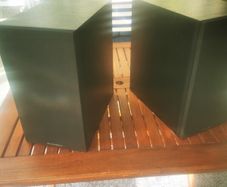 Bowers and Wilkins 685 S2 speakers