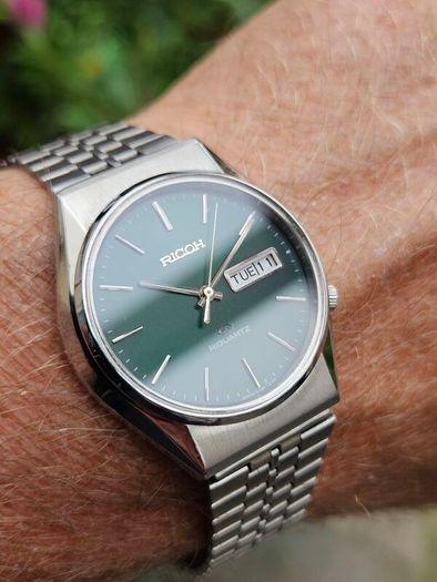 Watch Ricoh Riquartz. Vibtage.