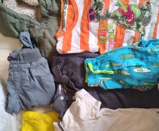 large bundle of boys clothes 18 to 36 months.