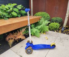 Micro Scooter & Helmet