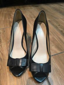 Nine West Black Leather Bow Peep Toe Heels