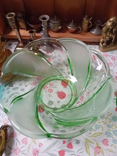 Green Glass Dessert Bowl set