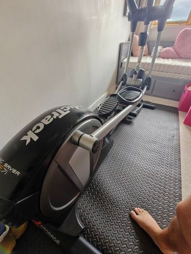NordicTrack SpaceSaver SE7i Folding Elliptical Cross Trainer