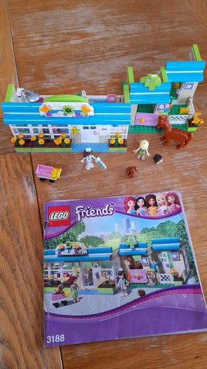 Lego Friends: 3188 Heartlake Vet