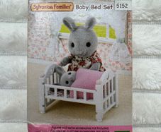 Sylvanian Families Baby Bed Set 5152 Damaged opened Box Please see pictures