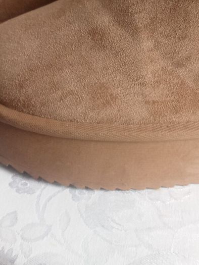 PRICE DROP Ladies Faux suede platform Ugg boots, Size 40/7, in  perfect condition