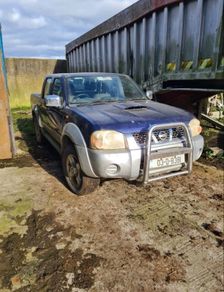 Nissan Navara, Breaking, Parts