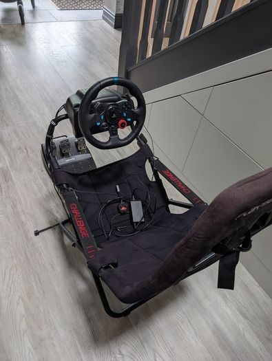 Playseat Challenge (with free Logitech G29)